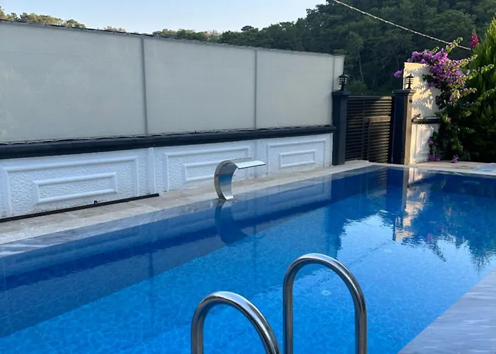 Luxury With Pool Willa Dalaman